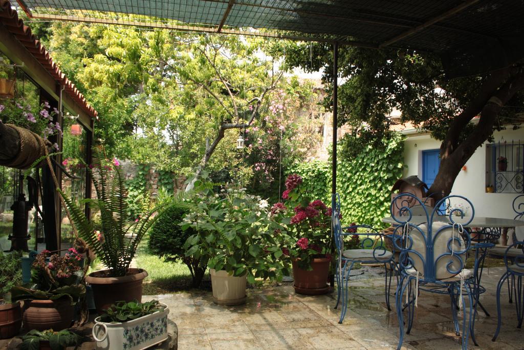 Istanbul Pension Ayvalı Eksteriør bilde