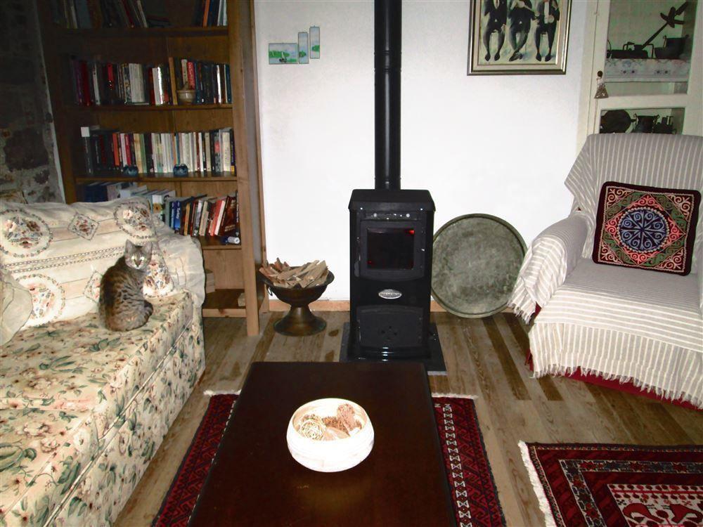 Istanbul Pension Ayvalı Eksteriør bilde